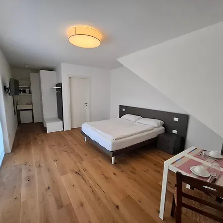 Campan Bed & Breakfast