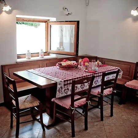 Campan Sant'Anna d'Alfaedo
